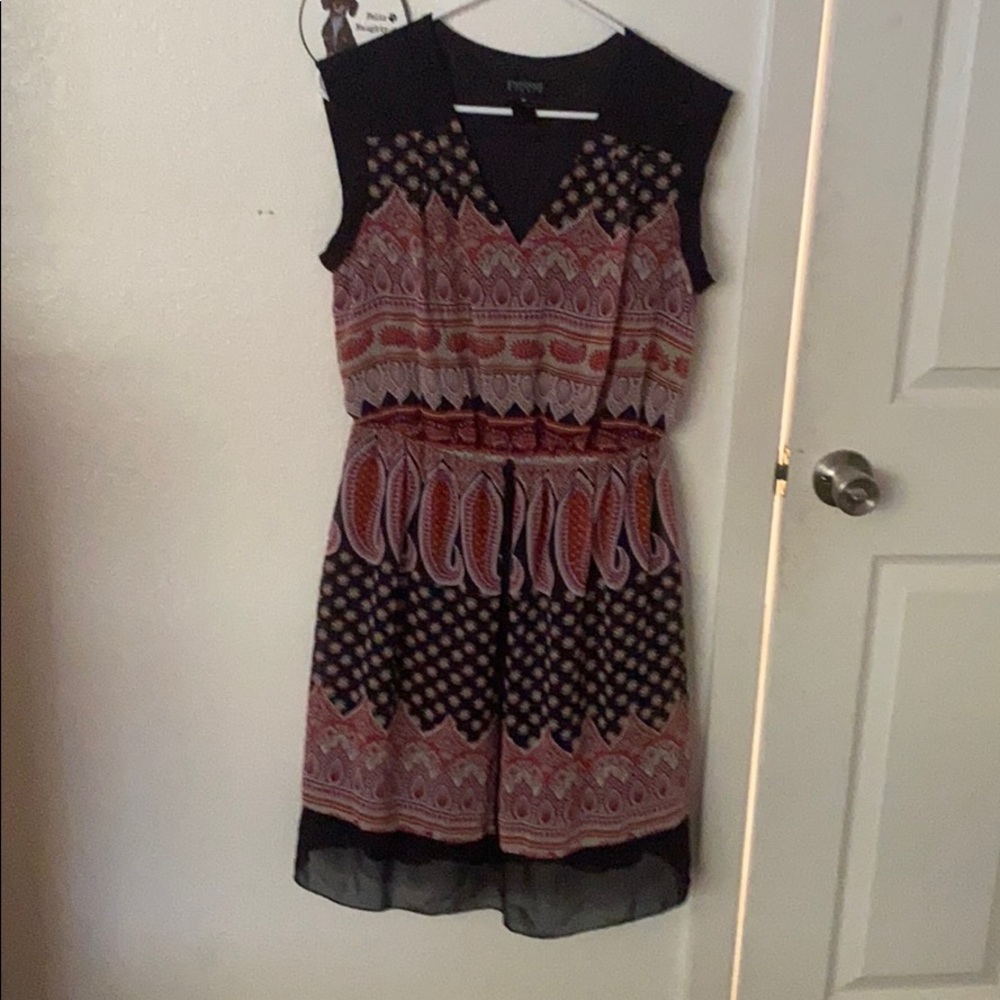 Sleeveless dress